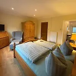 Haus Sonnenschein Ξενοδοχείο με διαμερίσματα