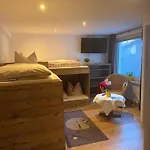 Haus Sonnenschein Ξενοδοχείο με διαμερίσματα
