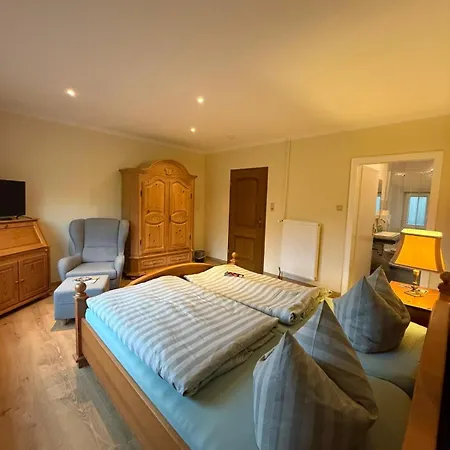 Haus Sonnenschein 아파트호텔