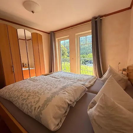 Haus Sonnenschein 아파트호텔